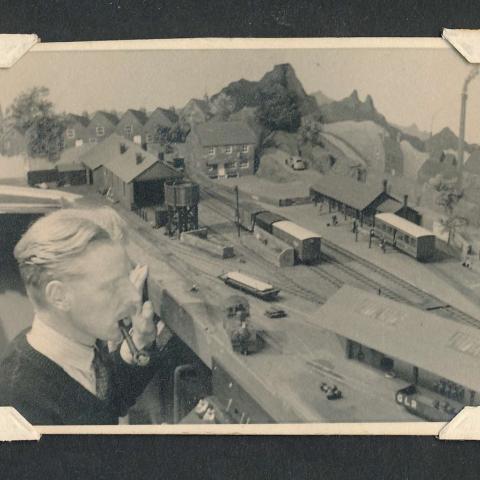 Richards first large indoor layout. Photo 1951.